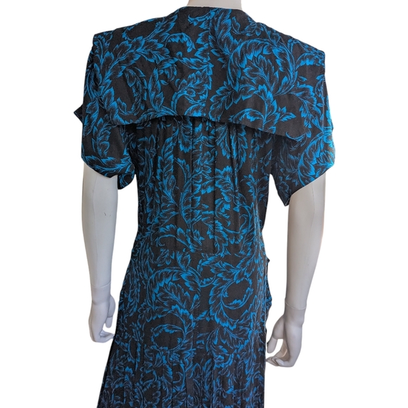 Karen Alexander Vintage Chic Black and Blue Floral Midi Dress - Picture 8 of 13